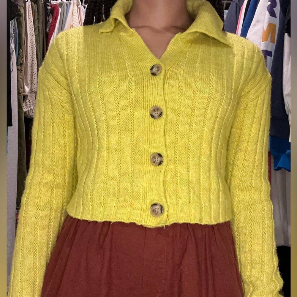 Wild Fable Yellow Cropped Knit Cardigan Button down with Collar